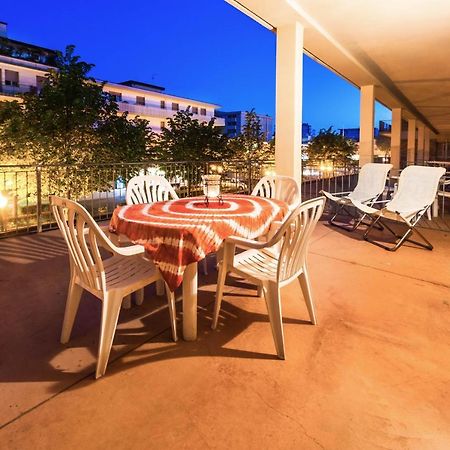 Condominio Res. Palace Bibione Bagian luar foto