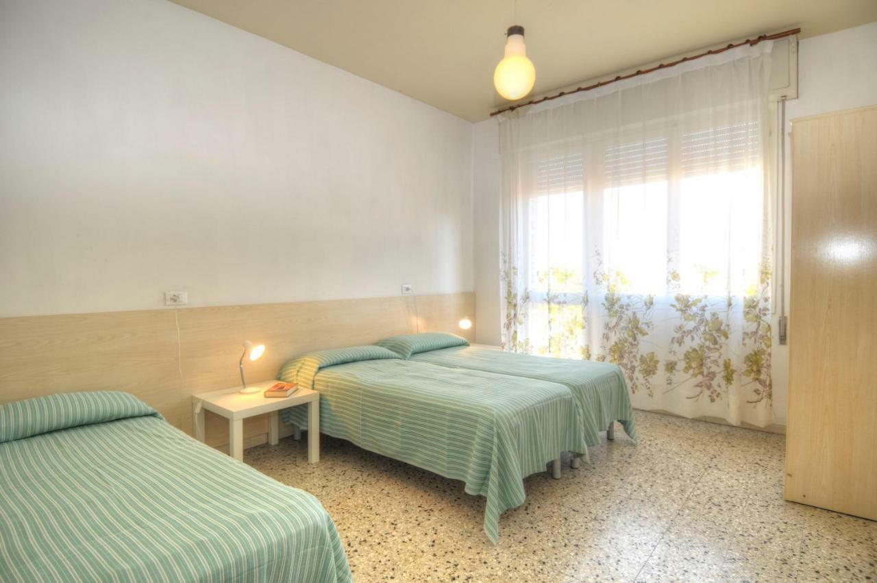 Condominio Res. Palace Bibione Bagian luar foto