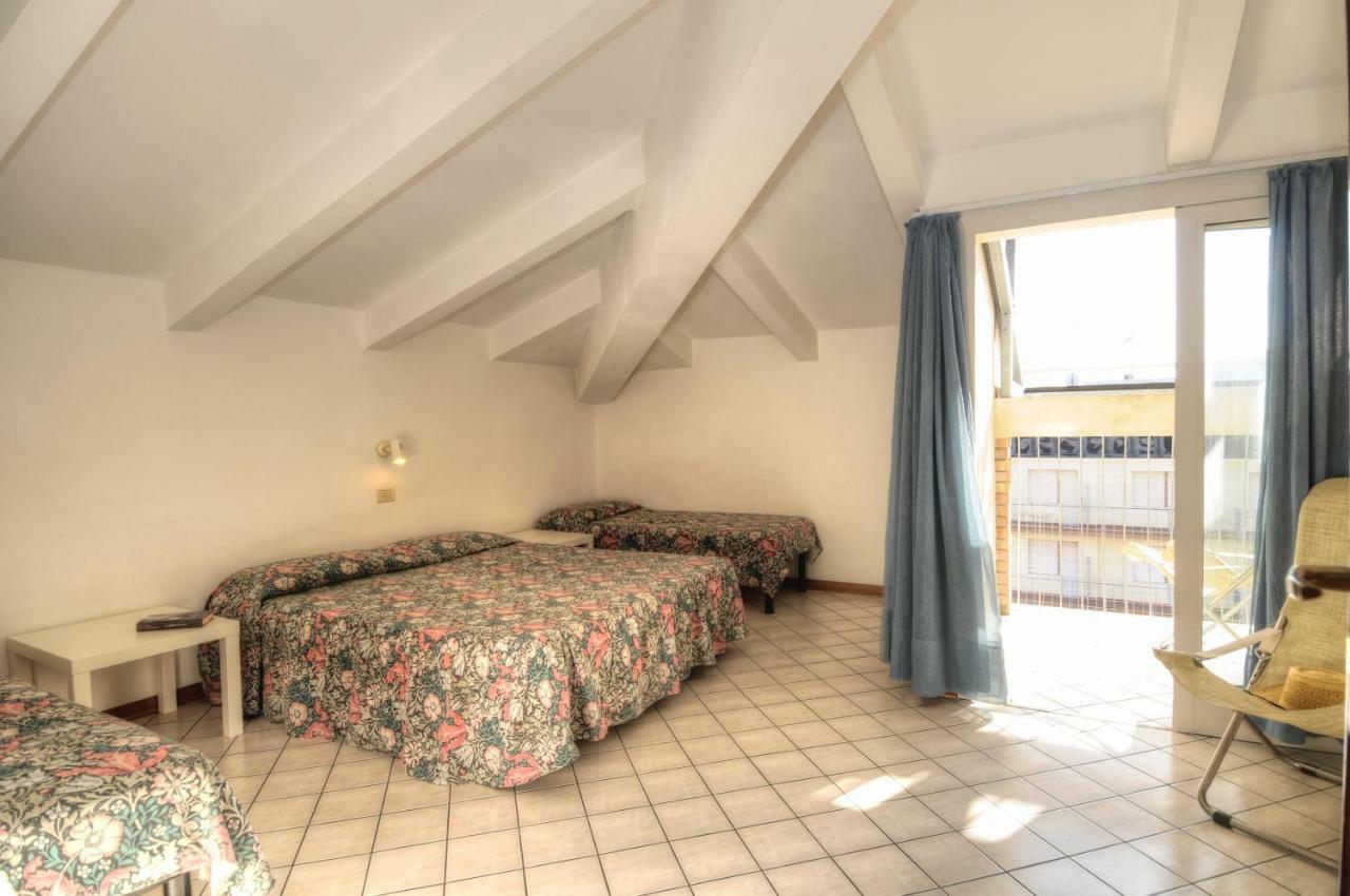Condominio Res. Palace Bibione Bagian luar foto