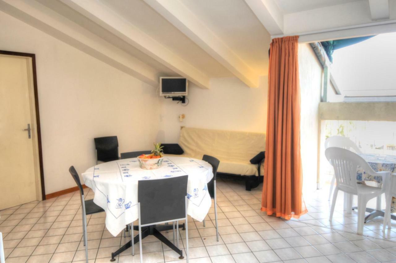 Condominio Res. Palace Bibione Bagian luar foto